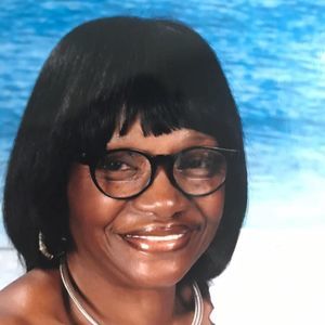 Meet your Posher, Shirley